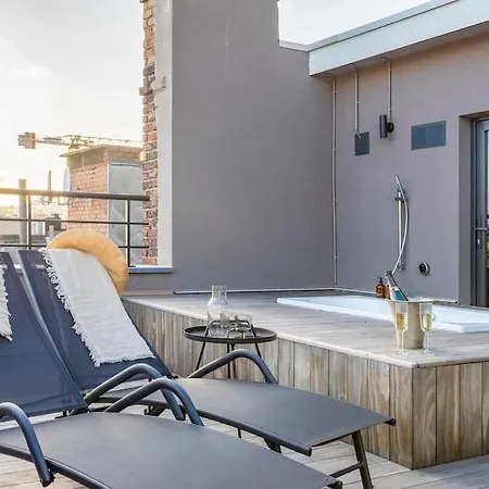 아파트 Nest - Your Cosy Penthouse *