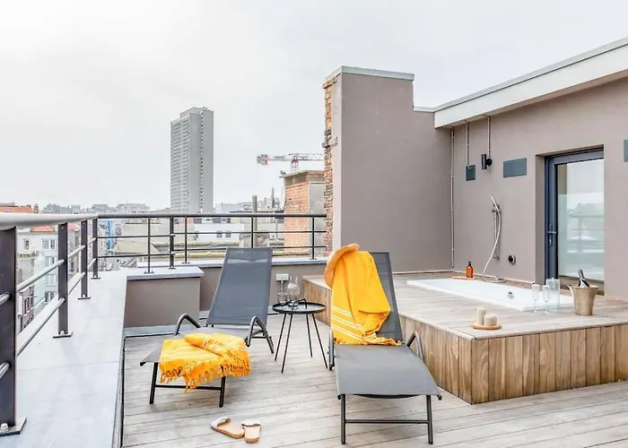 Nest - Your Cosy Penthouse Apartman